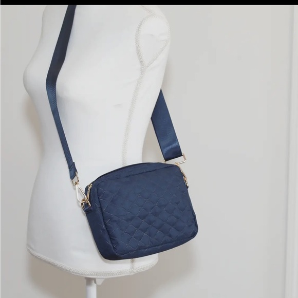 Navy Quilted Crossbody Bag. Includes a Navy Strap and a White & Navy Strap - Picture 2 of 9